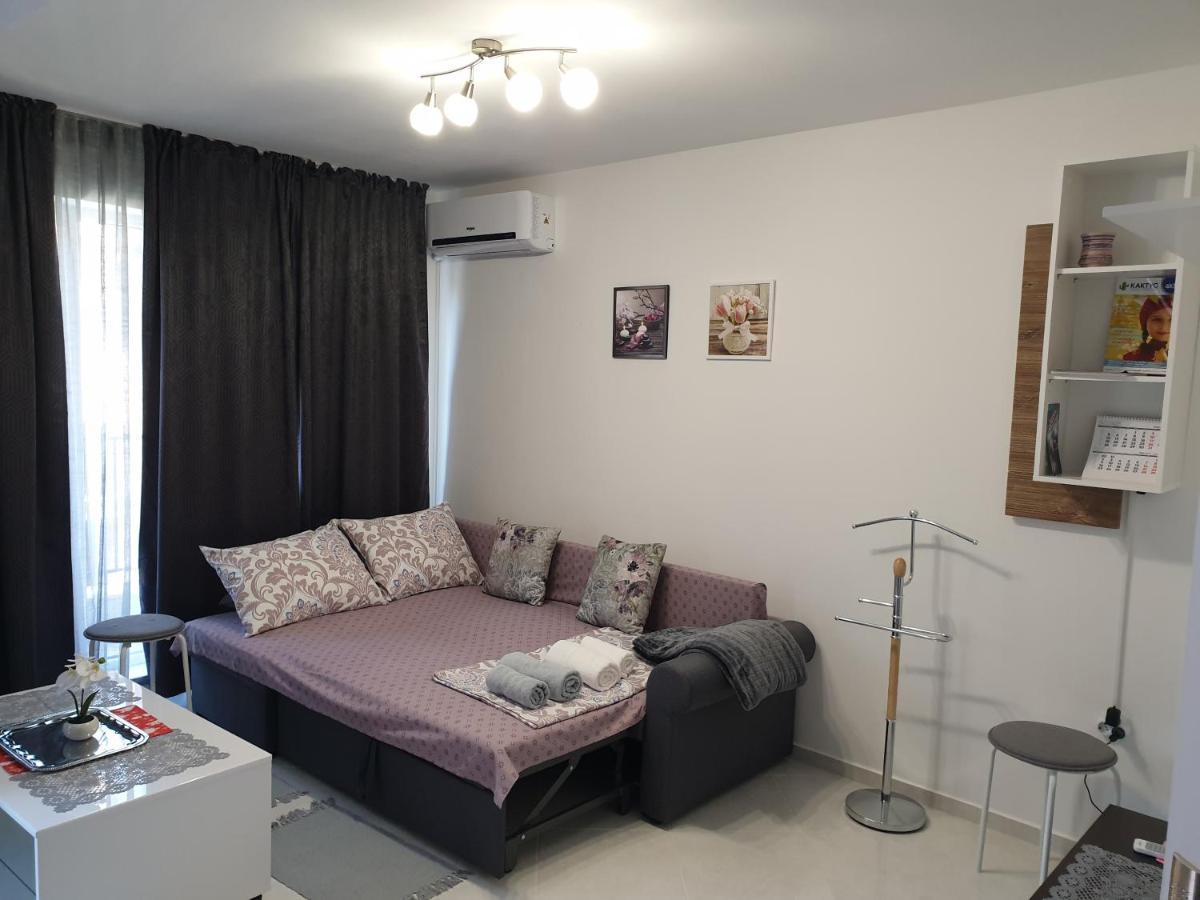 New The Twins Varna Two-Bedroom, Apt 5 At 15 Tsani Ginchev Street, Floor 3 Kültér fotó
