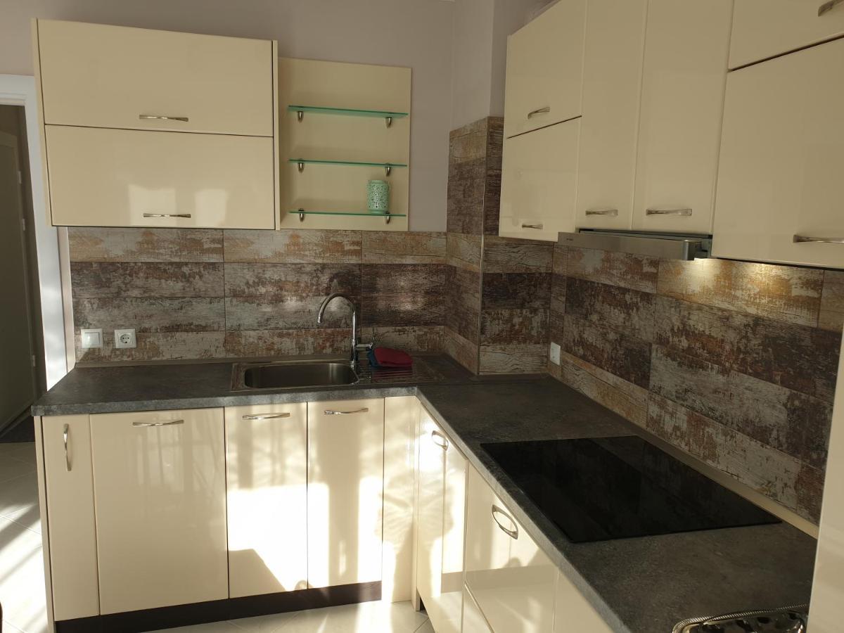 New The Twins Varna Two-Bedroom, Apt 5 At 15 Tsani Ginchev Street, Floor 3 Kültér fotó
