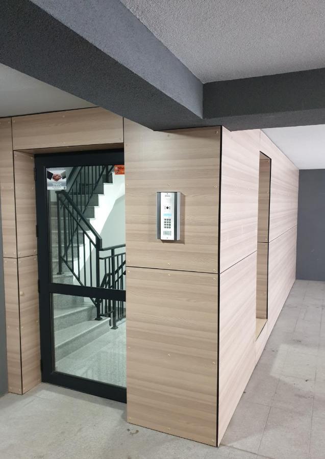 New The Twins Varna Two-Bedroom, Apt 5 At 15 Tsani Ginchev Street, Floor 3 Kültér fotó
