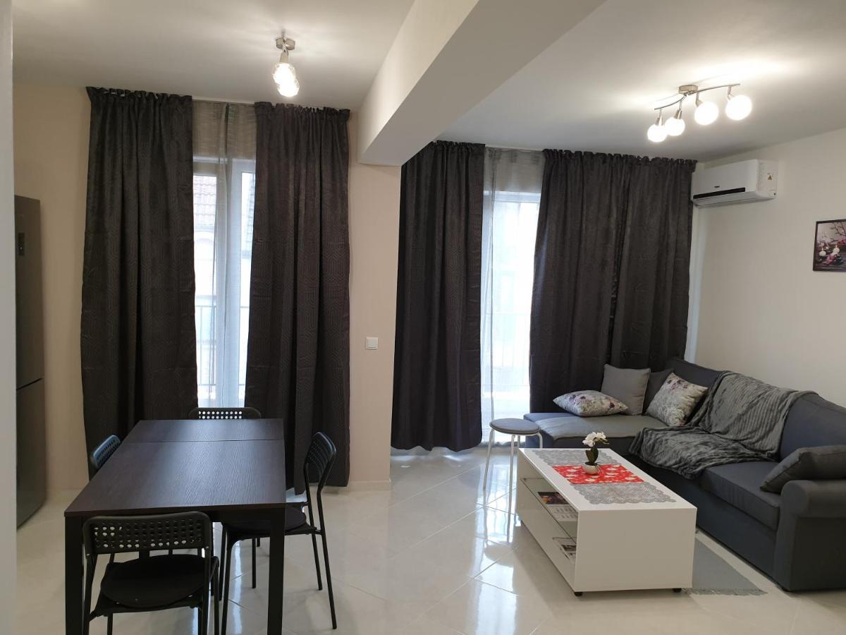 New The Twins Varna Two-Bedroom, Apt 5 At 15 Tsani Ginchev Street, Floor 3 Kültér fotó