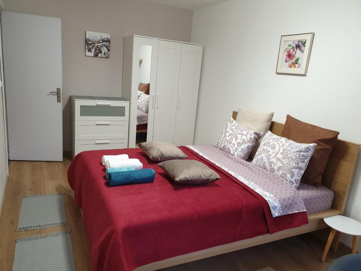 New The Twins Varna Two-Bedroom, Apt 5 At 15 Tsani Ginchev Street, Floor 3 Kültér fotó