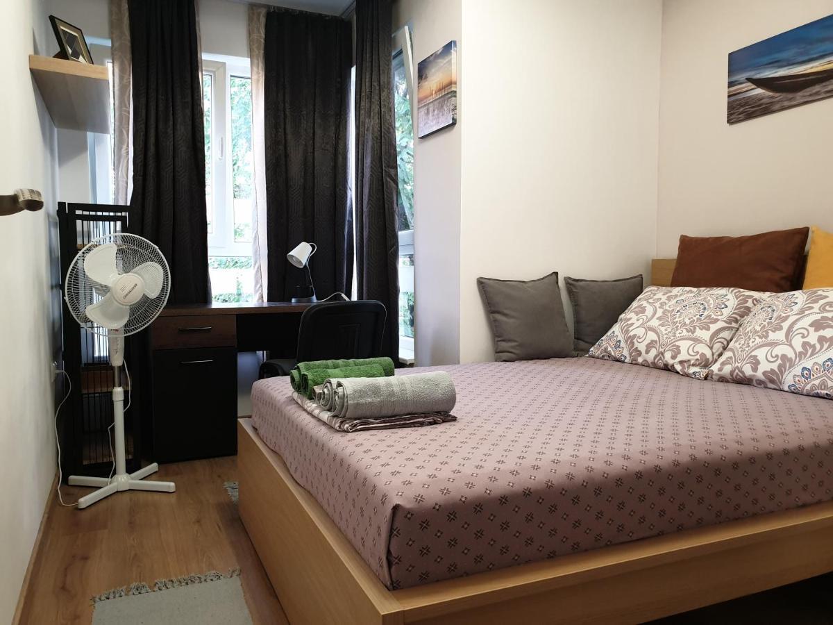 New The Twins Varna Two-Bedroom, Apt 5 At 15 Tsani Ginchev Street, Floor 3 Kültér fotó